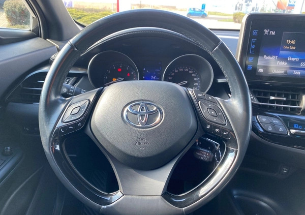 Toyota C-HR cena 74900 przebieg: 104889, rok produkcji 2018 z Kalisz małe 596
